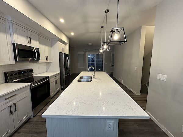 Calgary 3 bedrooms Townhouse for rent. Property photo: 682011-3