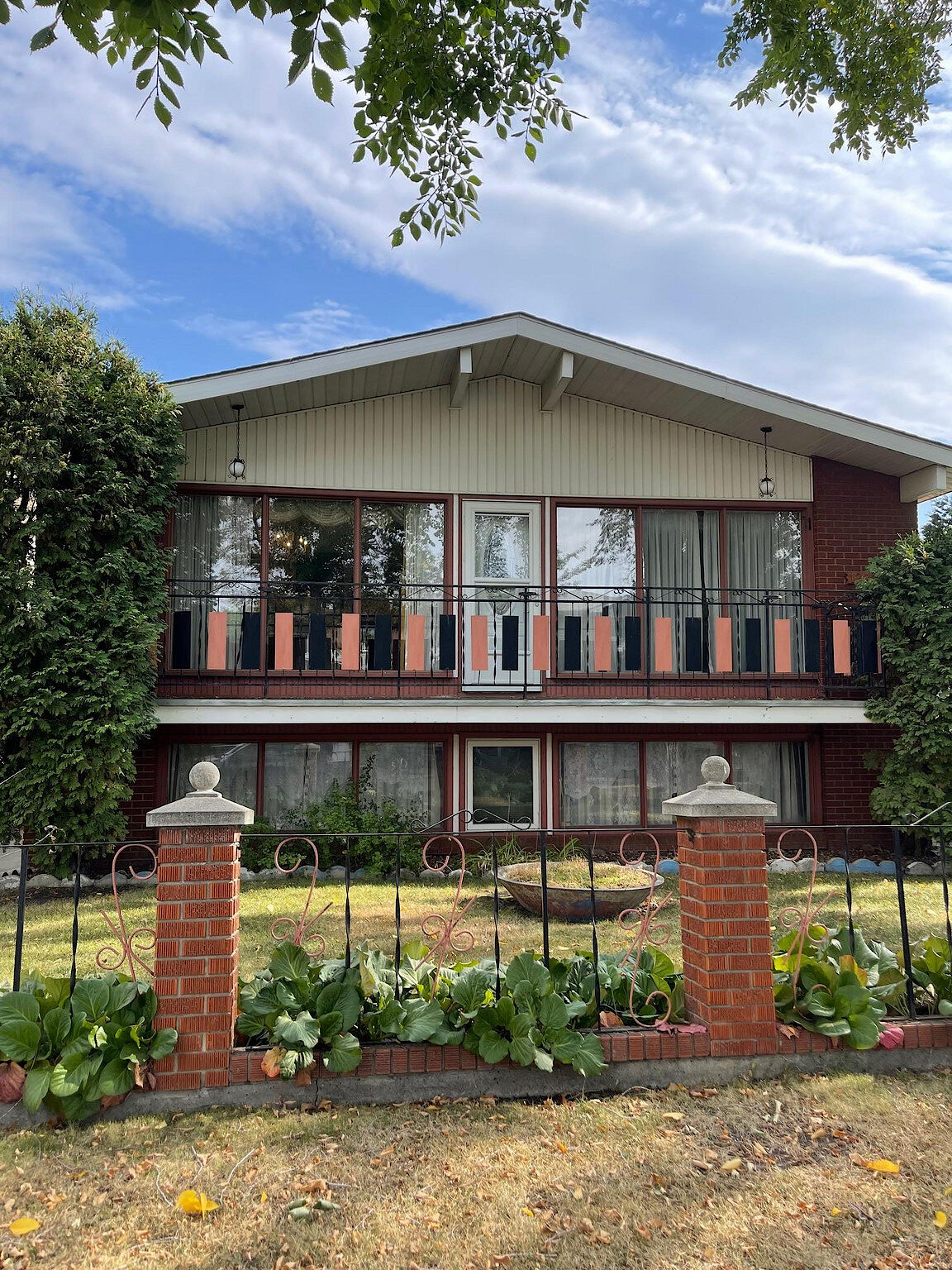 Edmonton 3 bedrooms Main Floor for rent. Property photo: 682057-1