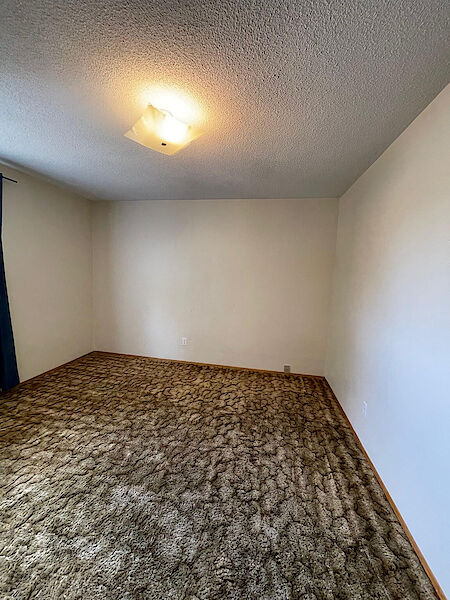 Edmonton 3 bedrooms Main Floor for rent. Property photo: 682057-3