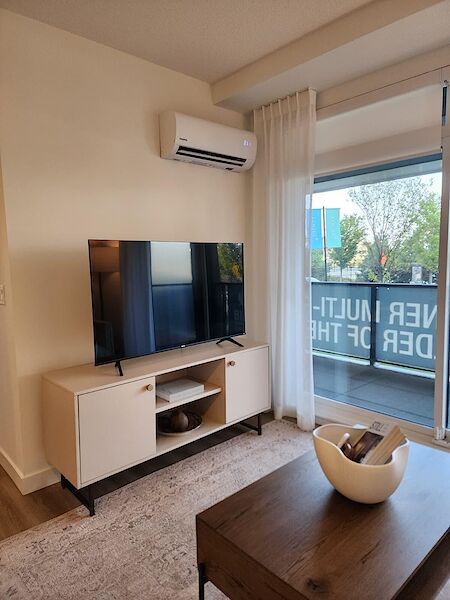 Calgary 2 bedrooms Condo Unit for rent. Property photo: 682072-3