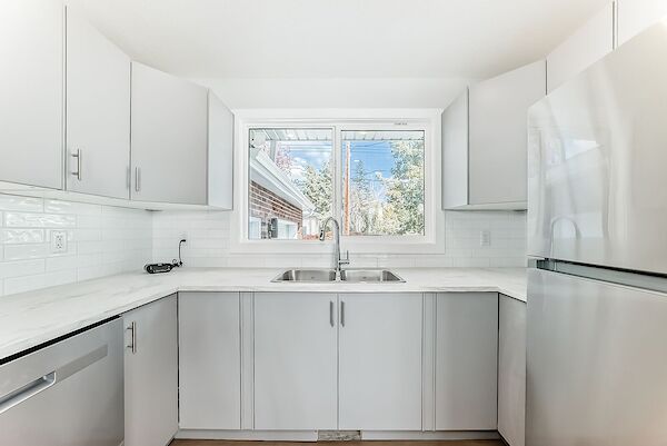 Calgary 3 bedrooms Main Floor for rent. Property photo: 682113-3