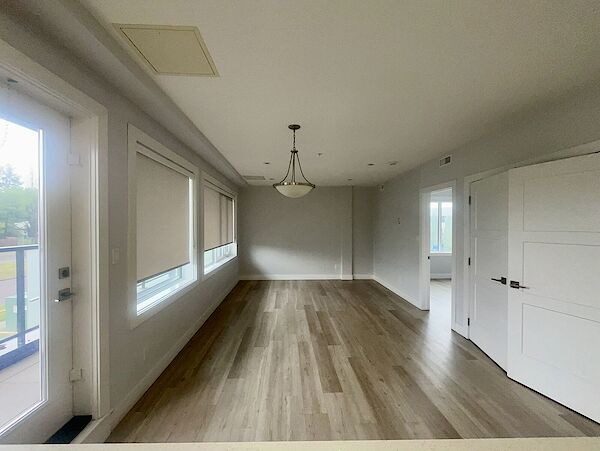 Edmonton 2 bedrooms Condo Unit for rent. Property photo: 682264-3