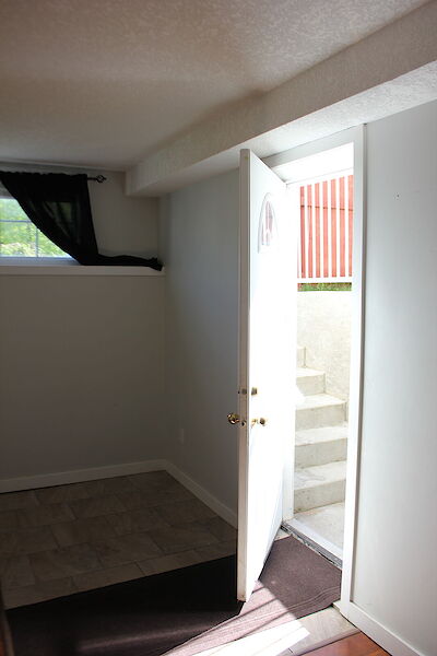 Calgary 2 bedrooms Basement for rent. Property photo: 682376-3