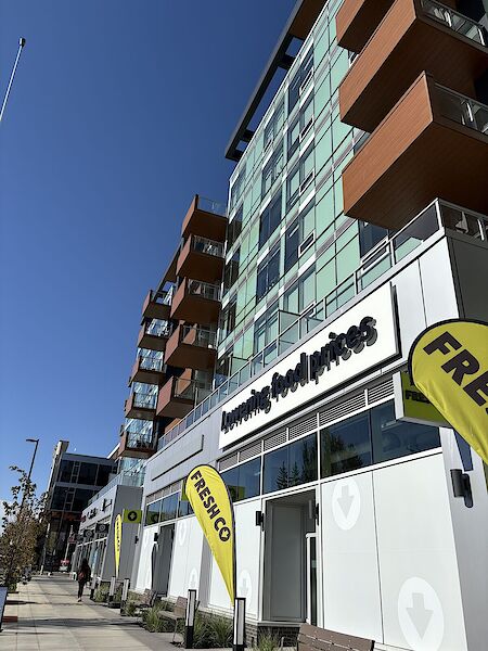 Calgary 1 bedroom Condo Unit for rent. Property photo: 682389-2