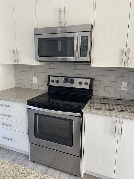 Calgary 4 + Den bedrooms House for rent. Property photo: 682426-3