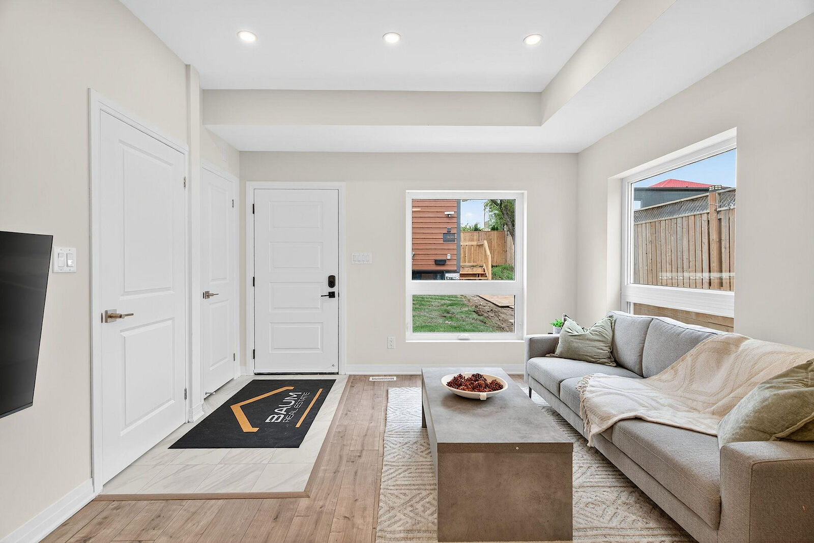 Toronto 4 bedrooms Apartment for rent. Property photo: 682459-1