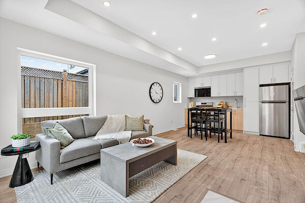 Toronto 4 bedrooms Apartment for rent. Property photo: 682459-3