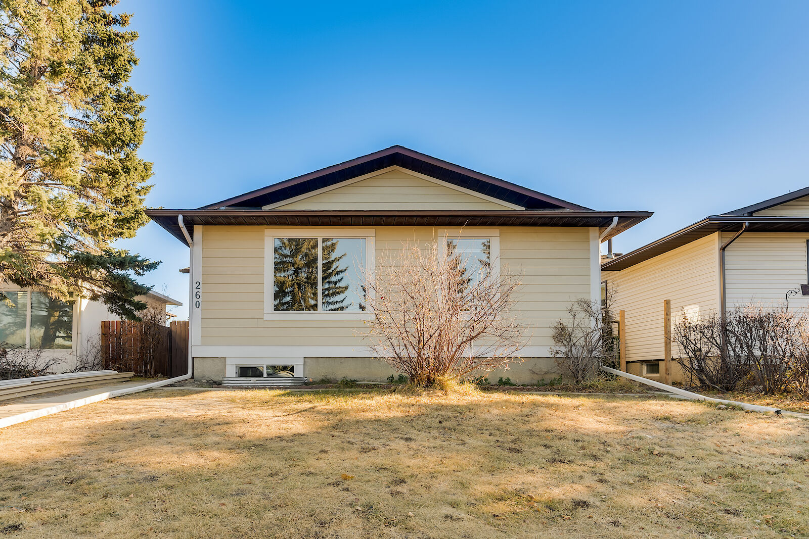 Calgary 3 bedrooms House for rent. Property photo: 682520-1