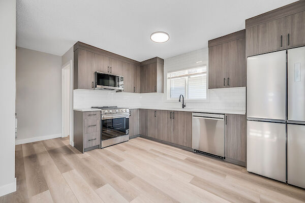 Calgary 3 bedrooms House for rent. Property photo: 682520-2