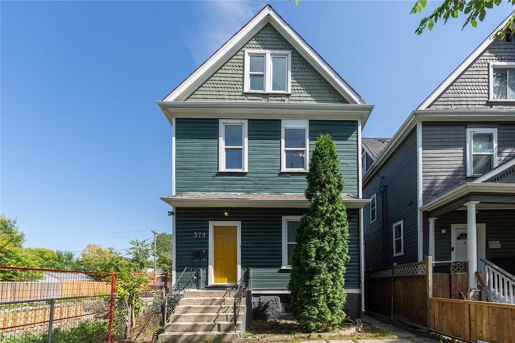 Winnipeg 2 bedrooms Duplex for rent. Property photo: 682612-1