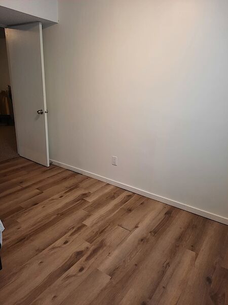 Calgary 1 bedroom Room For Rent for rent. Property photo: 682617-3
