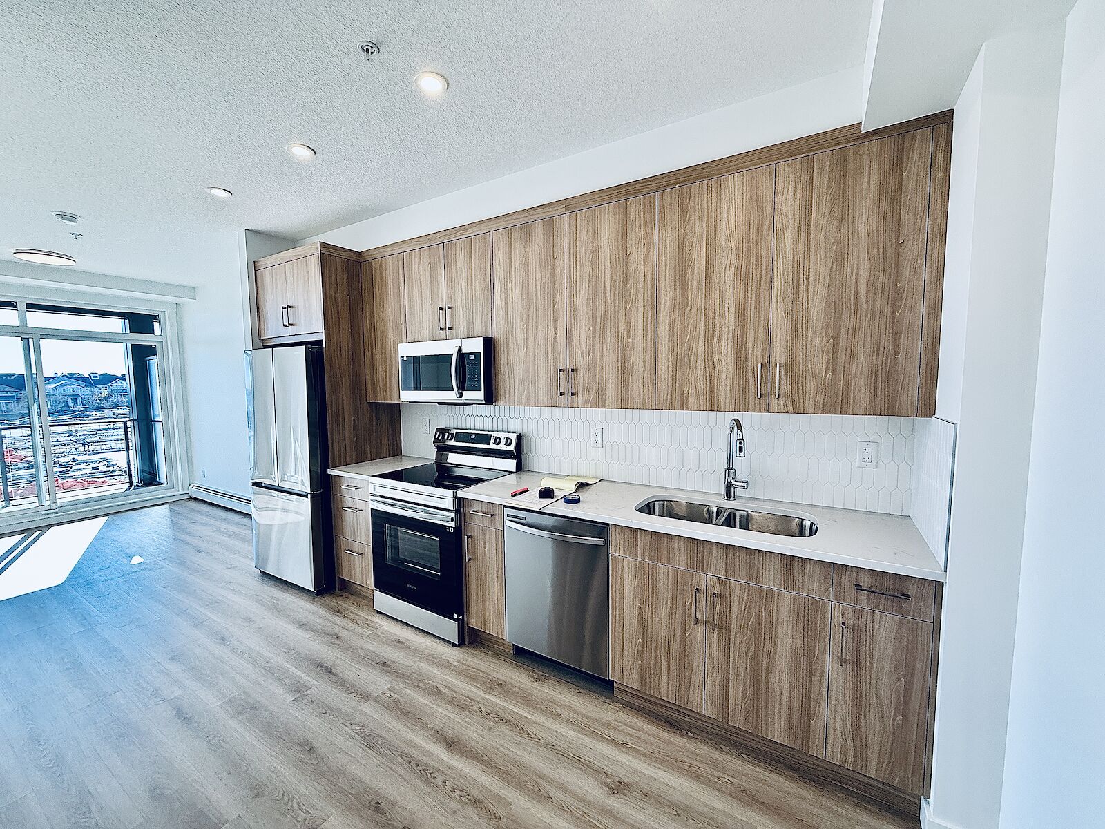 Calgary 1 bedroom Condo Unit for rent. Property photo: 683151-1