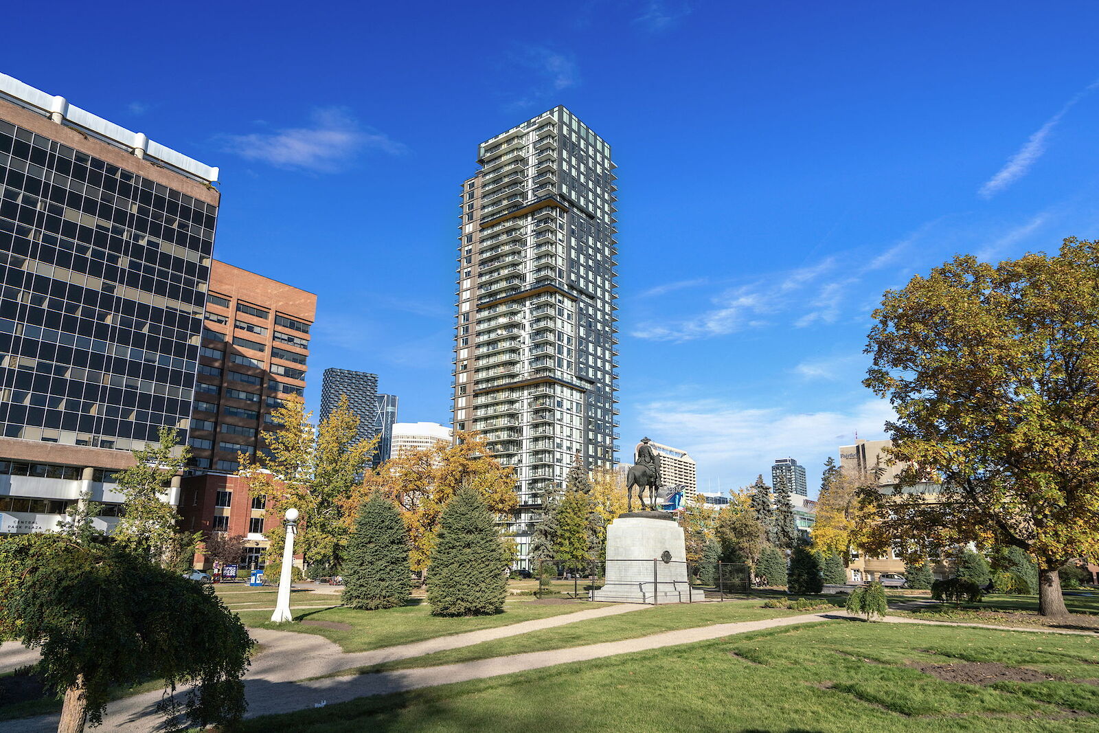 Calgary 1 bedroom Condo Unit for rent. Property photo: 683205-1