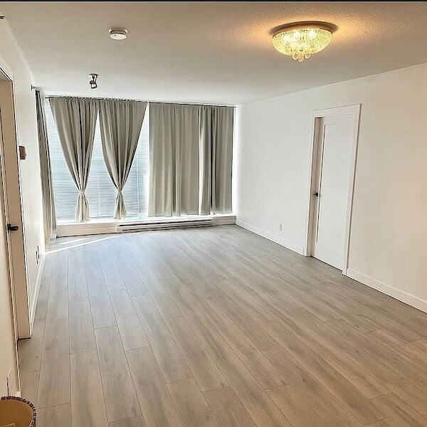 Coquitlam 2 bedrooms Condo Unit for rent. Property photo: 683247-2