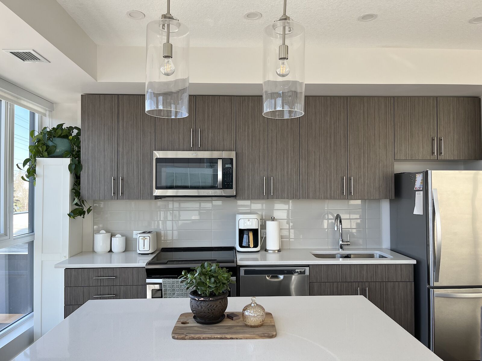 Calgary 1 bedroom Condo Unit for rent. Property photo: 683266-1