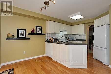 Mississauga 3 bedrooms House for rent. Property photo: 683273-3