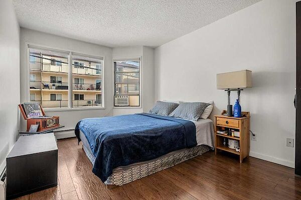 Calgary 1 bedroom Condo Unit for rent. Property photo: 683278-3