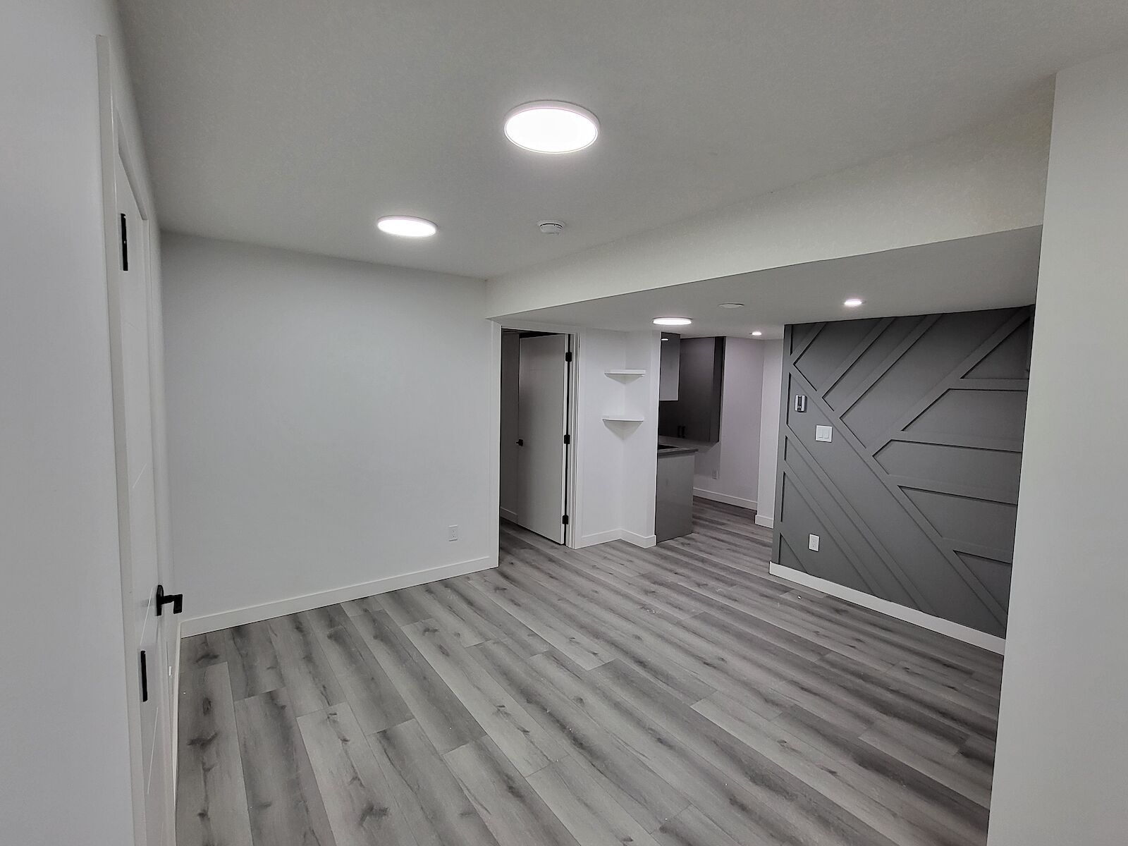 Edmonton 1 bedroom Basement for rent. Property photo: 683348-1