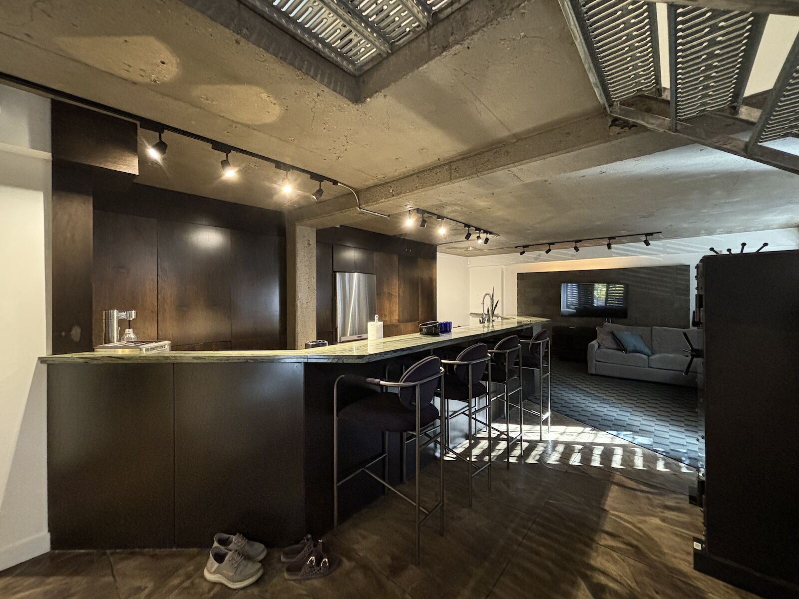 Calgary 2 bedrooms Townhouse for rent. Property photo: 683435-1