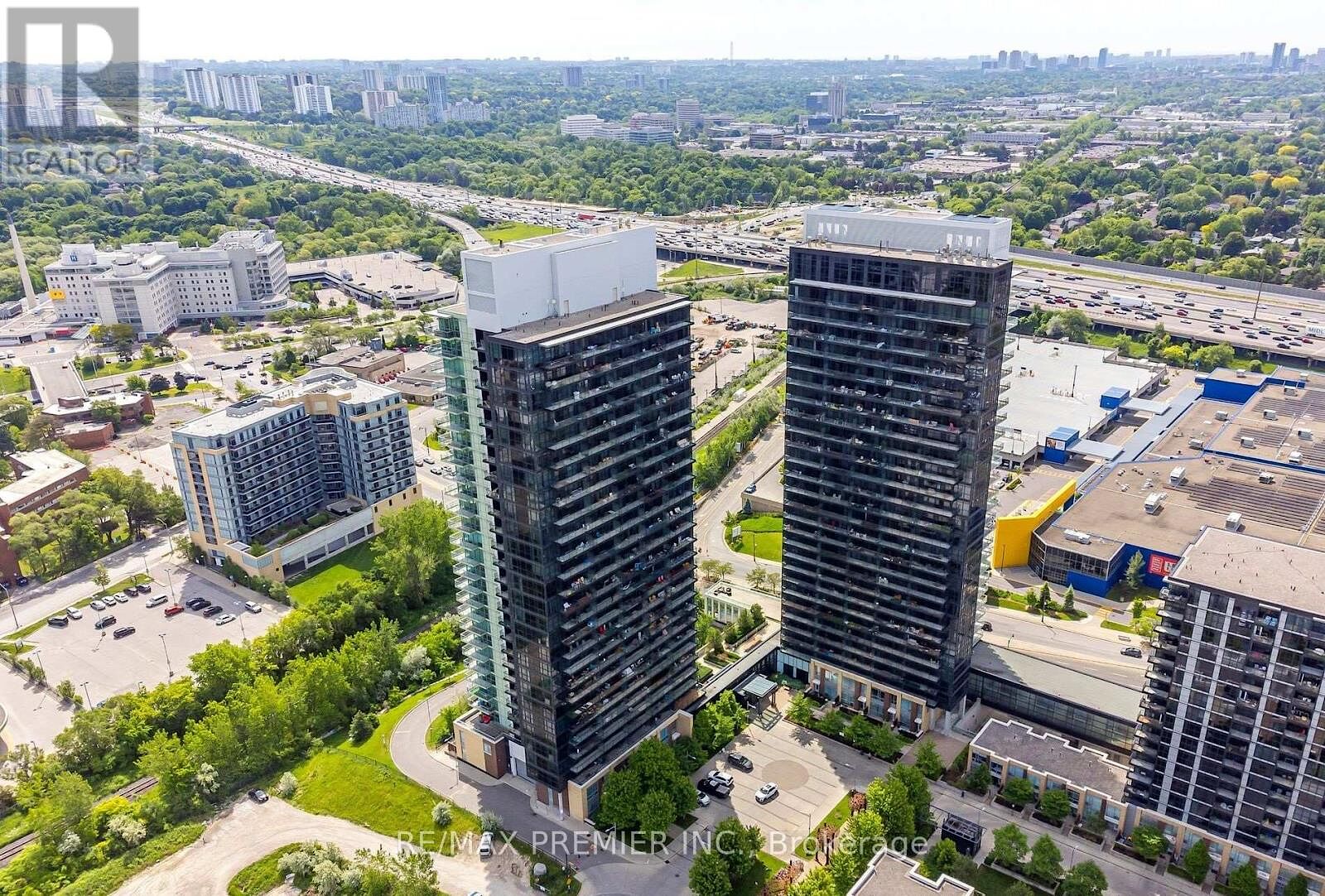 Toronto 3 bedrooms Apartment for rent. Property photo: 683491-1