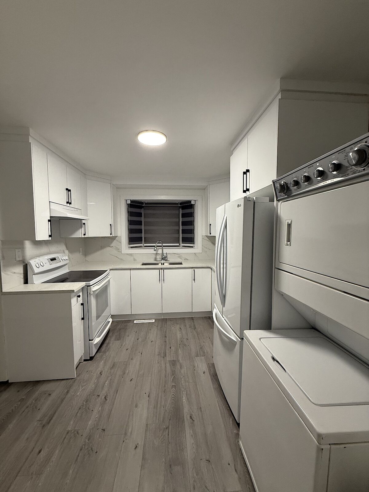 Edmonton 3 bedrooms Main Floor for rent. Property photo: 683544-1