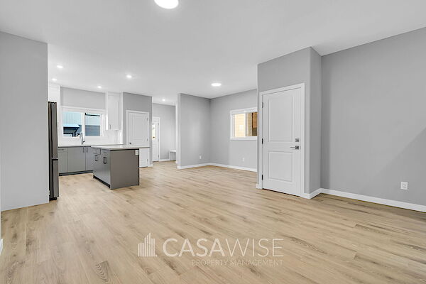 Edmonton 4 bedrooms Main Floor for rent. Property photo: 683546-3