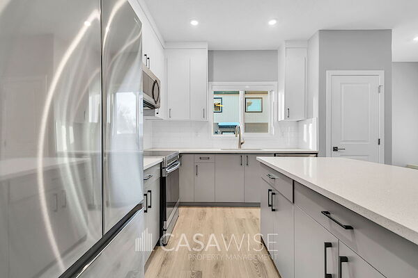 Edmonton 4 bedrooms Main Floor for rent. Property photo: 683546-2