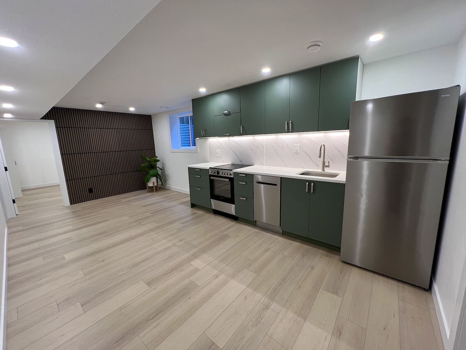 Calgary 1 bedroom Basement for rent. Property photo: 683601-1