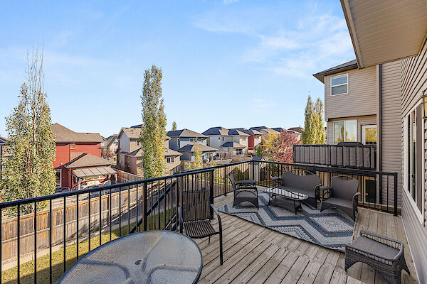 Calgary 3 bedrooms House for rent. Property photo: 683647-2