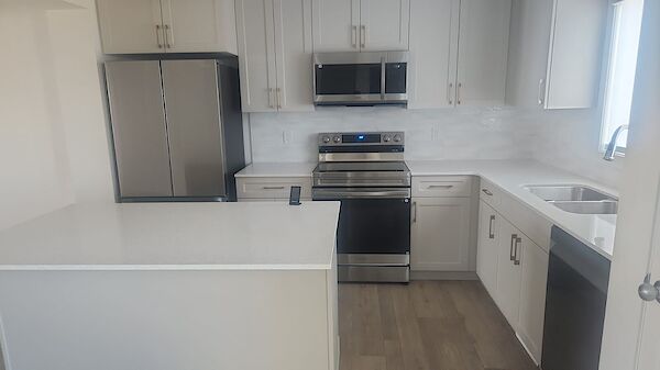 Edmonton 3 bedrooms Townhouse for rent. Property photo: 683656-3