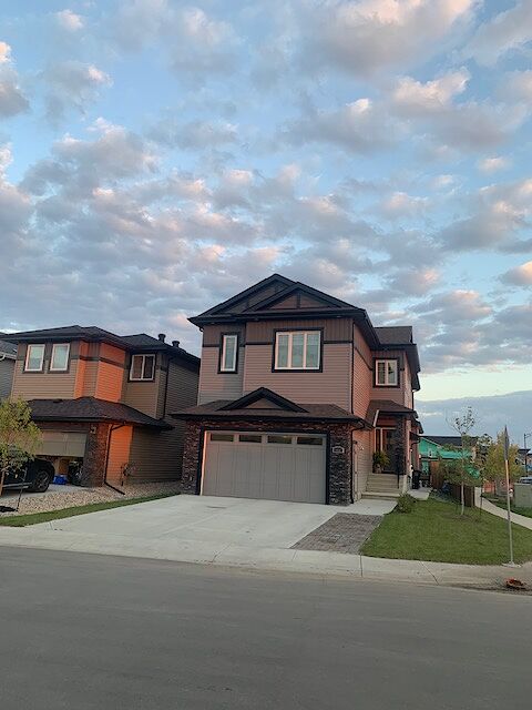 Edmonton 3 bedrooms House for rent. Property photo: 683670-1