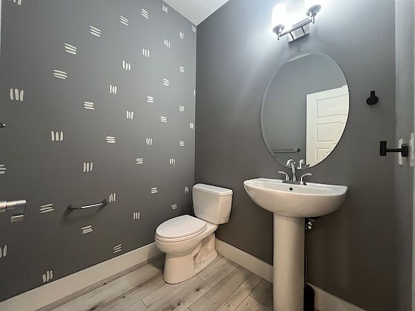 Calgary 3 bedrooms House for rent. Property photo: 683672-3