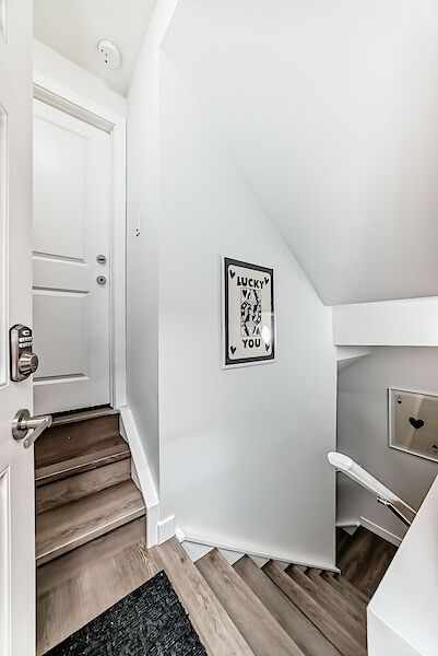 Edmonton 3 bedrooms Basement for rent. Property photo: 683695-2