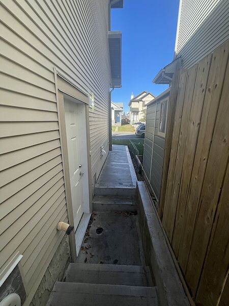 Calgary 1 bedroom Basement for rent. Property photo: 683849-2