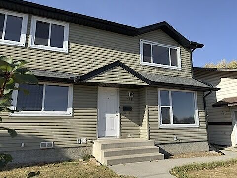 Calgary 3 bedrooms Duplex for rent. Property photo: 683896-2