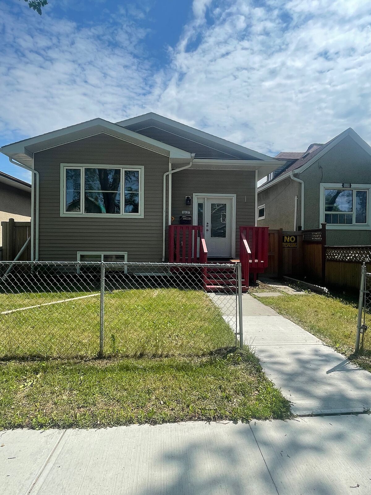 Edmonton 3 bedrooms Main Floor for rent. Property photo: 683906-1