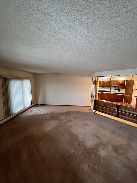Calgary 2 bedrooms Condo Unit for rent. Property photo: 683925-2