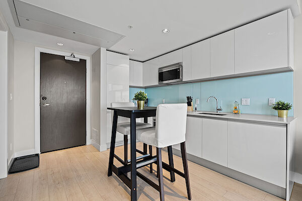 Calgary 1 bedroom Condo Unit for rent. Property photo: 684020-2