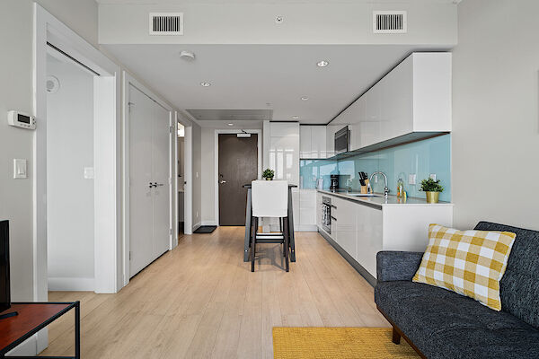 Calgary 1 bedroom Condo Unit for rent. Property photo: 684020-3