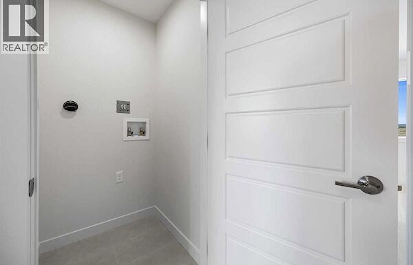 Cochrane 3 bedrooms Duplex for rent. Property photo: 684039-2