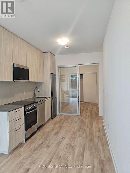 Toronto 1 bedroom Apartment for rent. Property photo: 684054-2