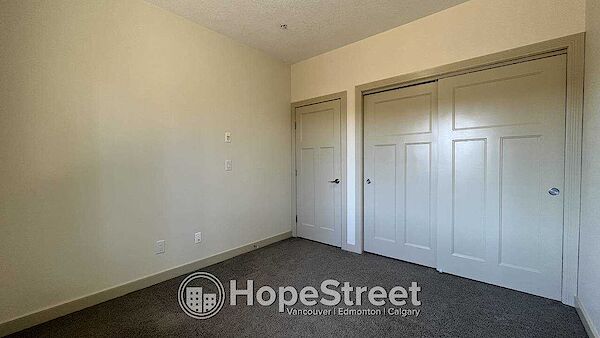 Edmonton 2 bedrooms Condo Unit for rent. Property photo: 684187-3