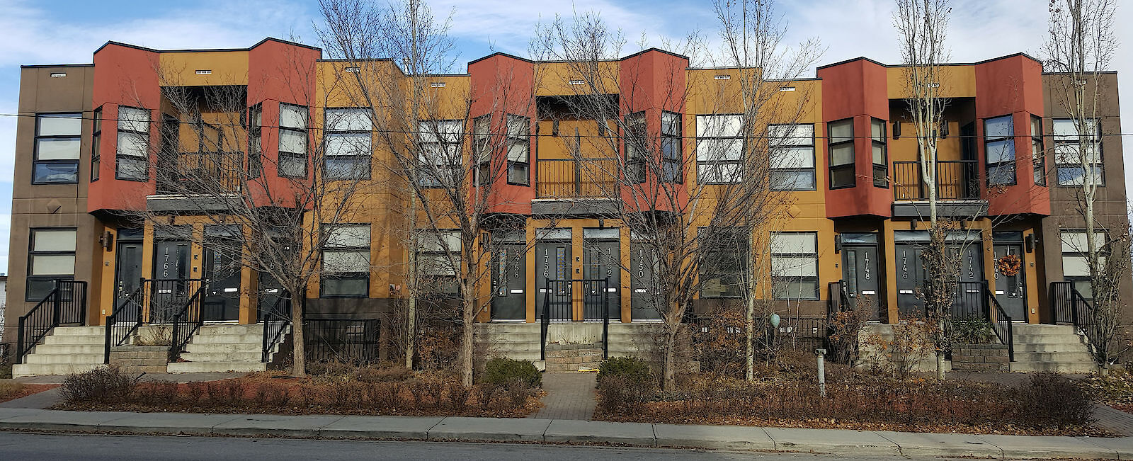 Calgary 2 bedrooms Condo Unit for rent. Property photo: 684190-1