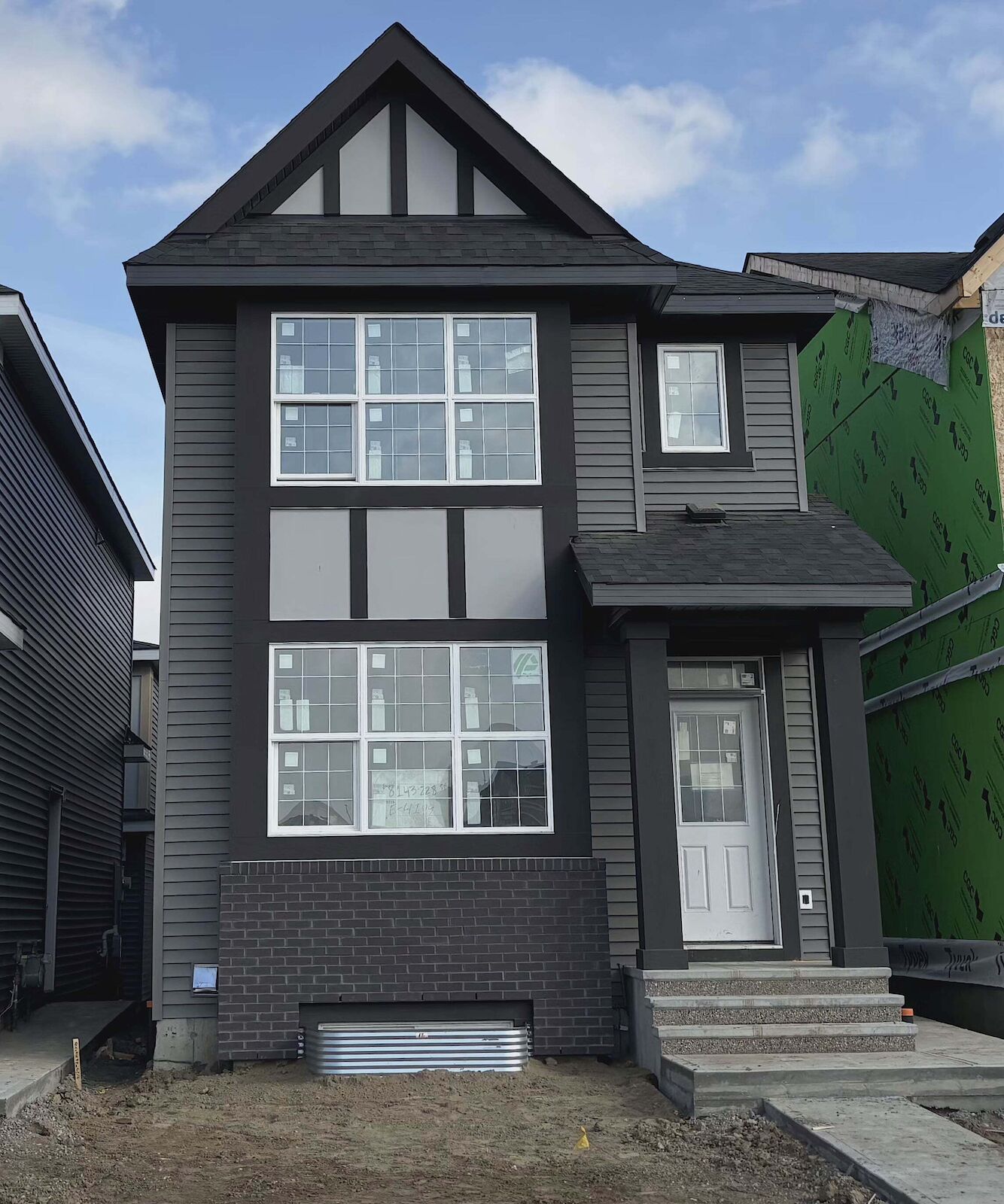 Edmonton 3 bedrooms Main Floor for rent. Property photo: 684266-1