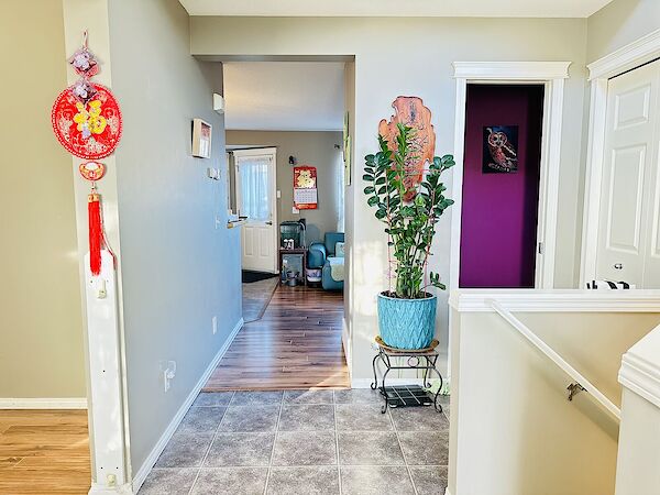 Calgary 3 + Den bedrooms House for rent. Property photo: 684369-3