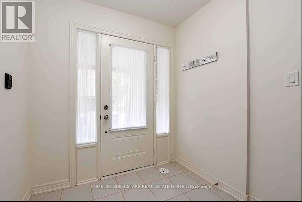 Brampton 4 bedrooms Townhouse for rent. Property photo: 684409-2