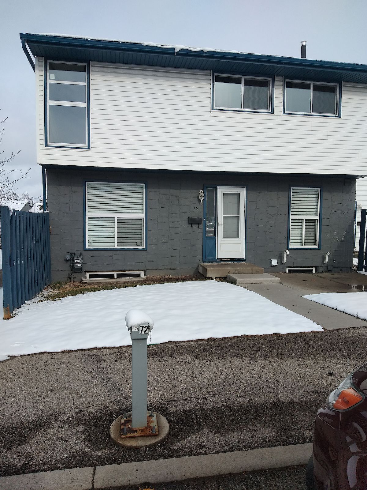 Calgary 3 bedrooms Townhouse for rent. Property photo: 684574-1