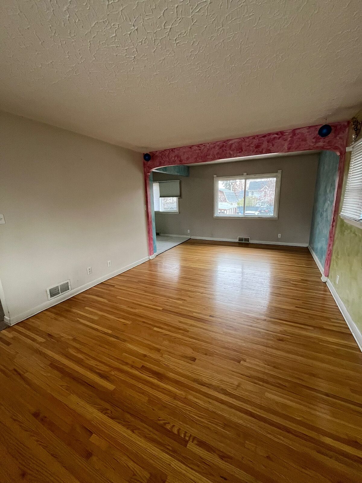   bedrooms  for rent. Property photo: 684578-1