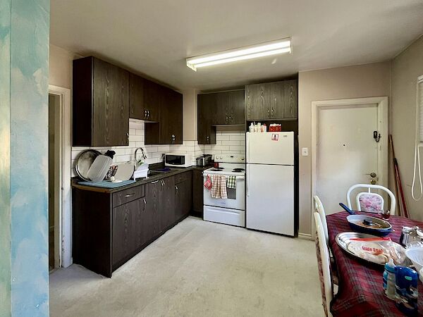   bedrooms  for rent. Property photo: 684578-3