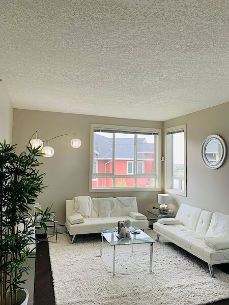 Calgary 2 bedrooms Condo Unit for rent. Property photo: 684705-3